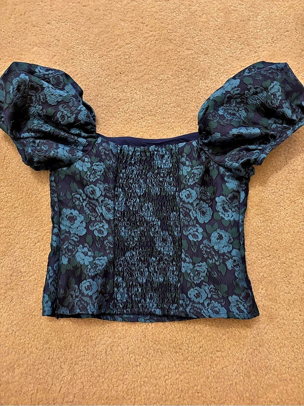 Anthropologie Floral jacquard / brocade Puff Sleeve top size 00